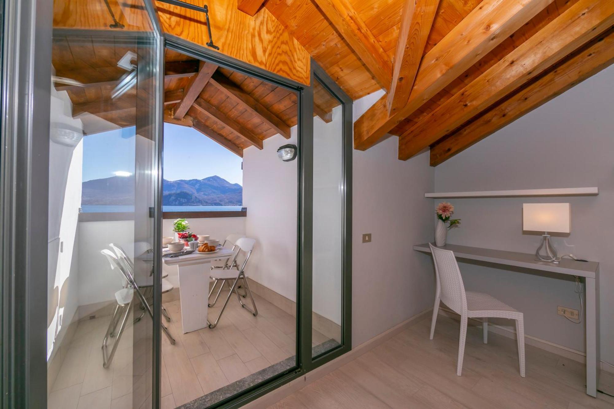 Blu Lake Apartment On Ghiffa Beach - Happy Rentals Exterior foto