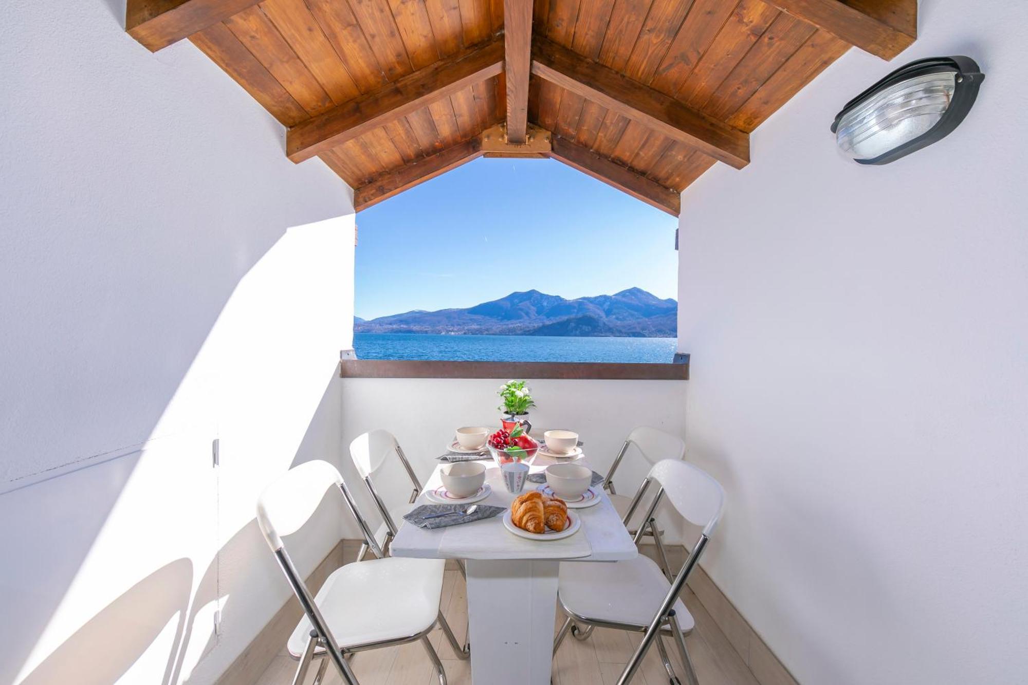 Blu Lake Apartment On Ghiffa Beach - Happy Rentals Exterior foto
